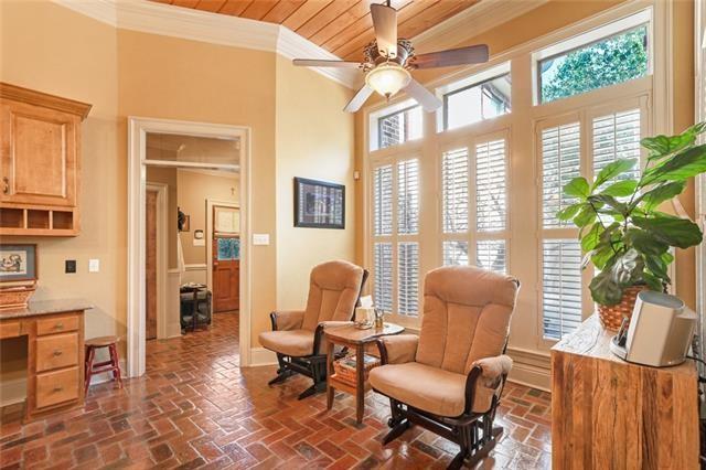 301 SHADY VIEW Lane