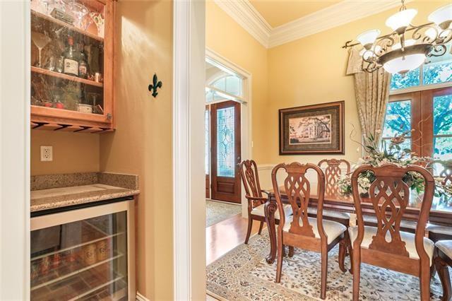 301 SHADY VIEW Lane