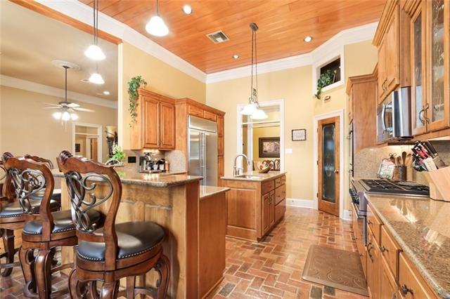 301 SHADY VIEW Lane