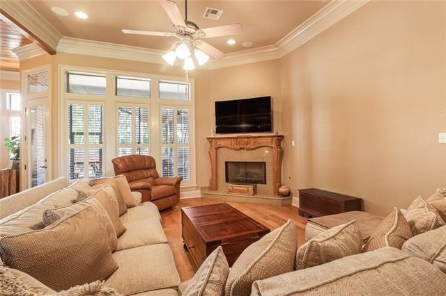 301 SHADY VIEW Lane