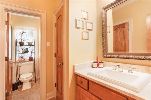 301 SHADY VIEW Lane