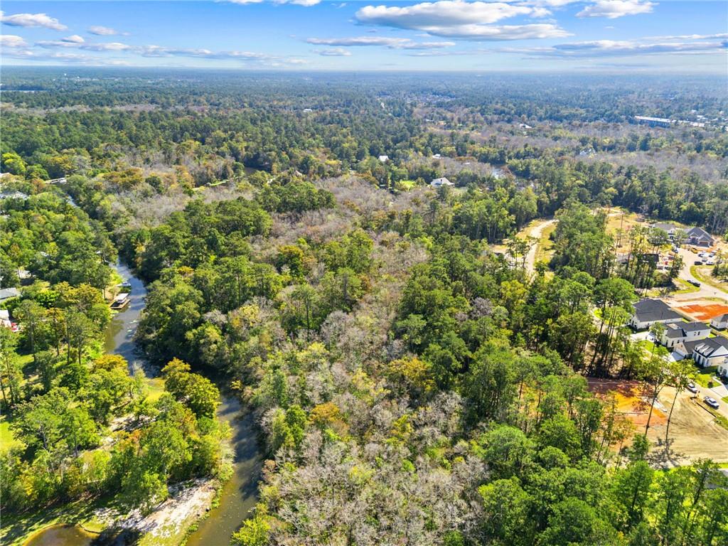 5077 TWIN RIVER Place