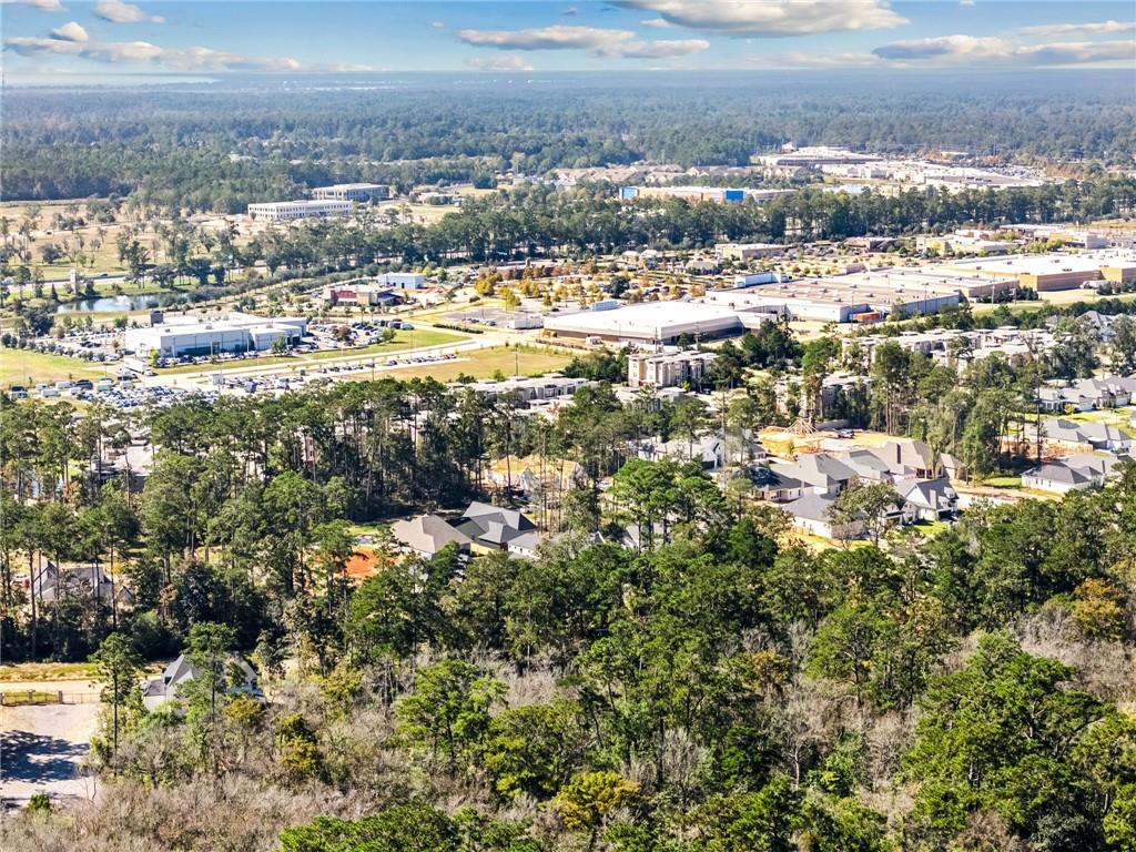 5077 TWIN RIVER Place