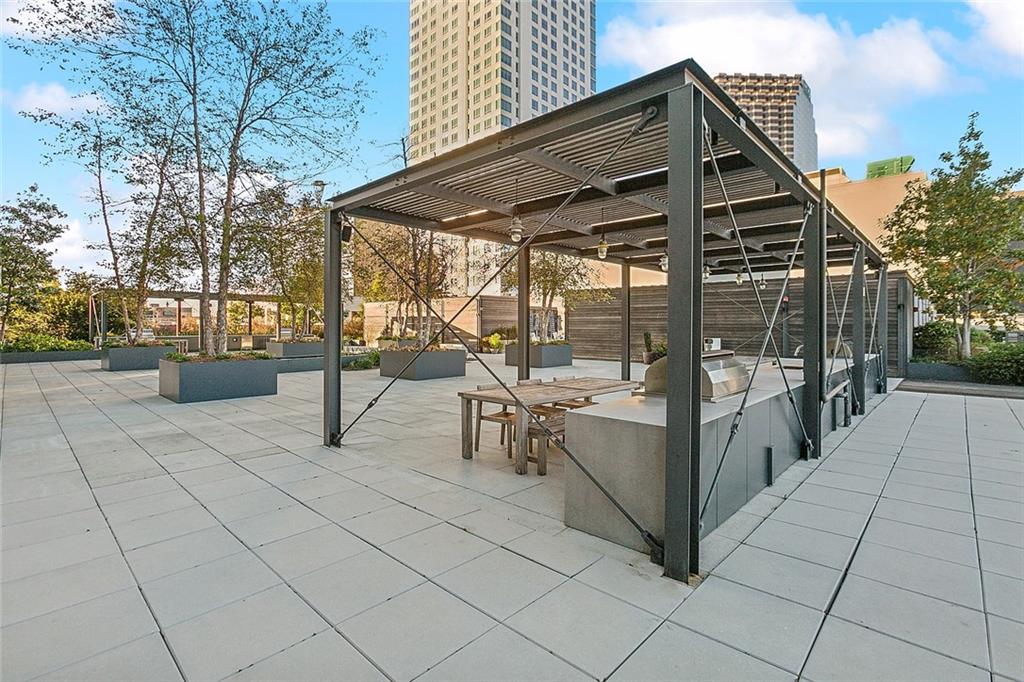 1001 JULIA Street 14E