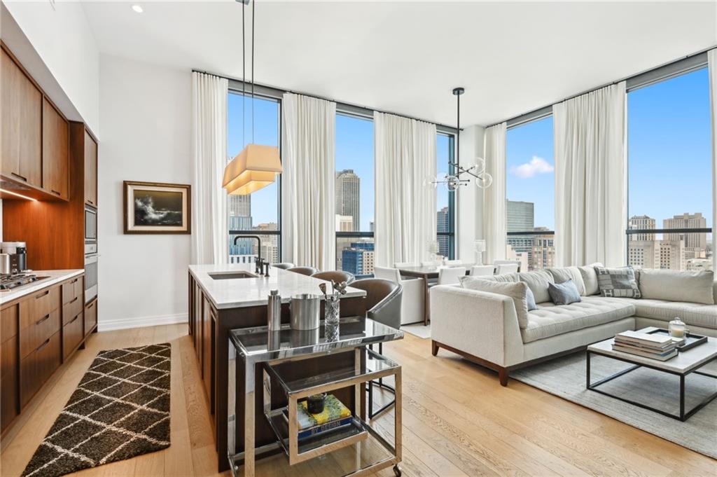 1001 JULIA Street 14E