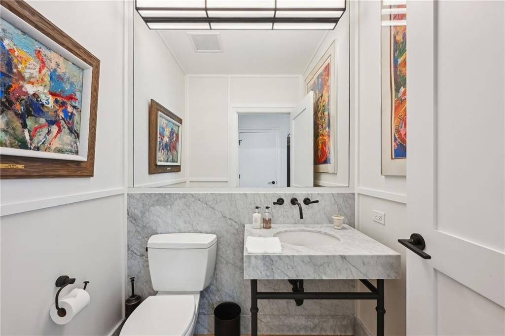 1001 JULIA Street 14E