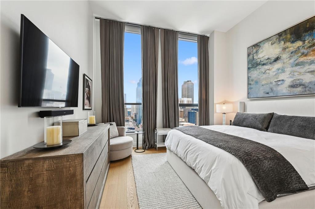 1001 JULIA Street 14E