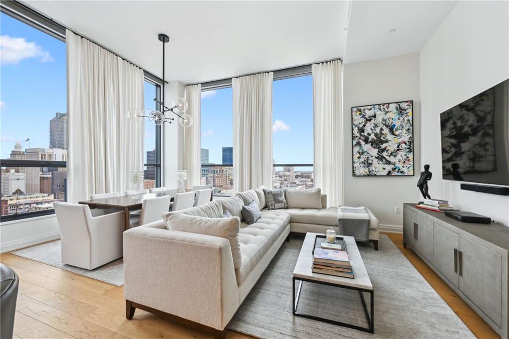 1001 JULIA Street 14E