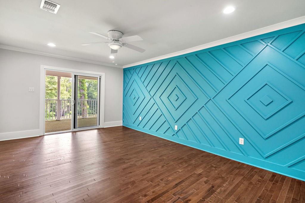 123 N DOGWOOD Drive