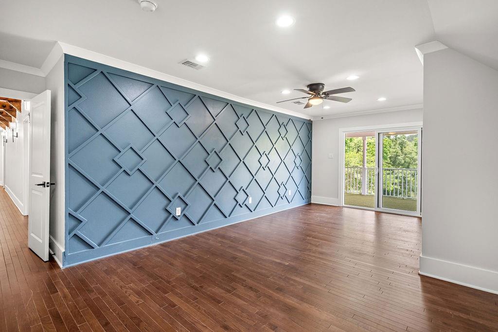 123 N DOGWOOD Drive