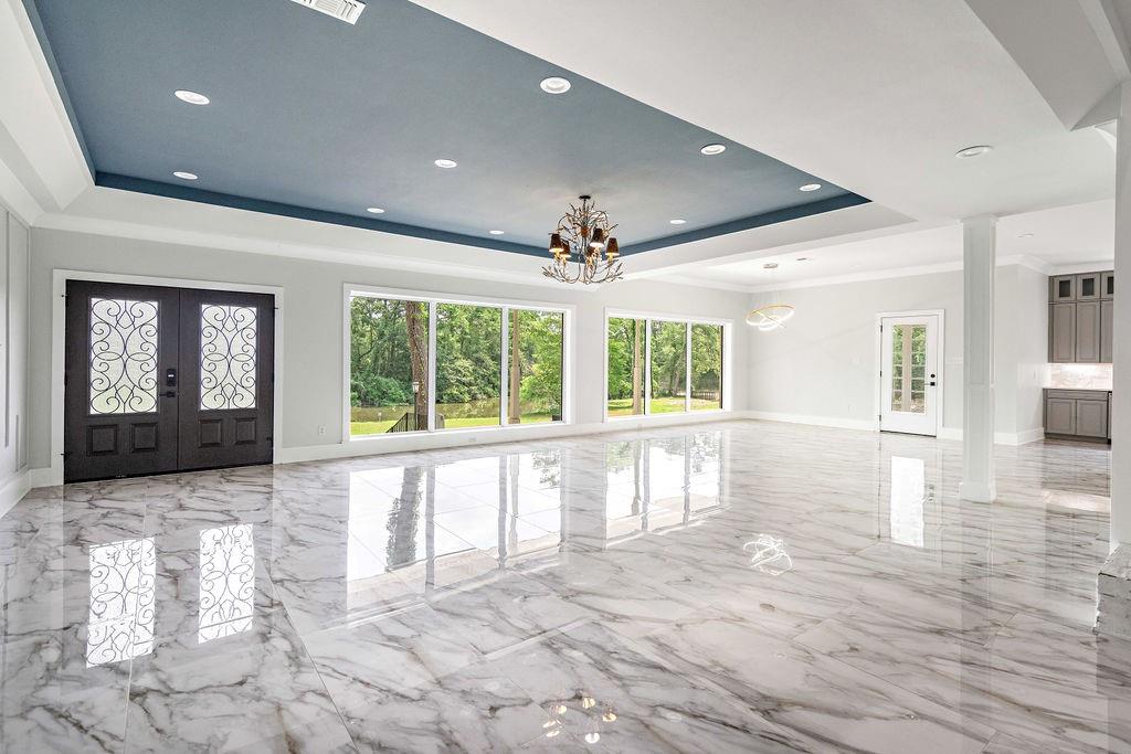 123 N DOGWOOD Drive