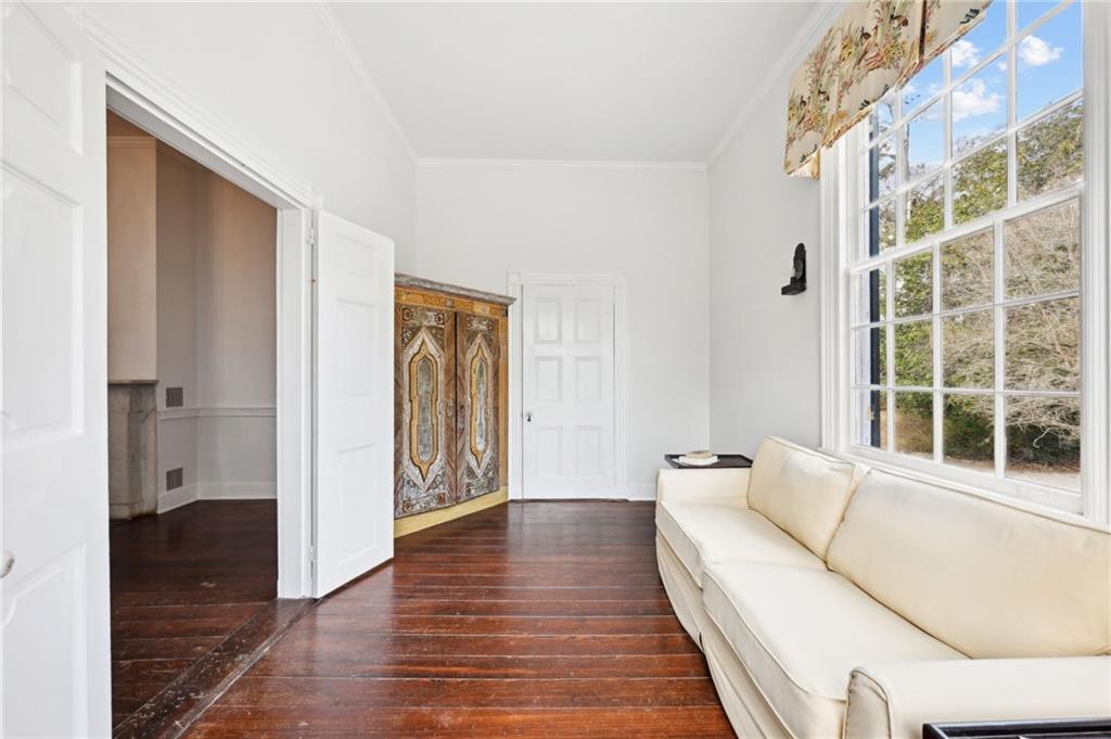 510 S AMERICA Street