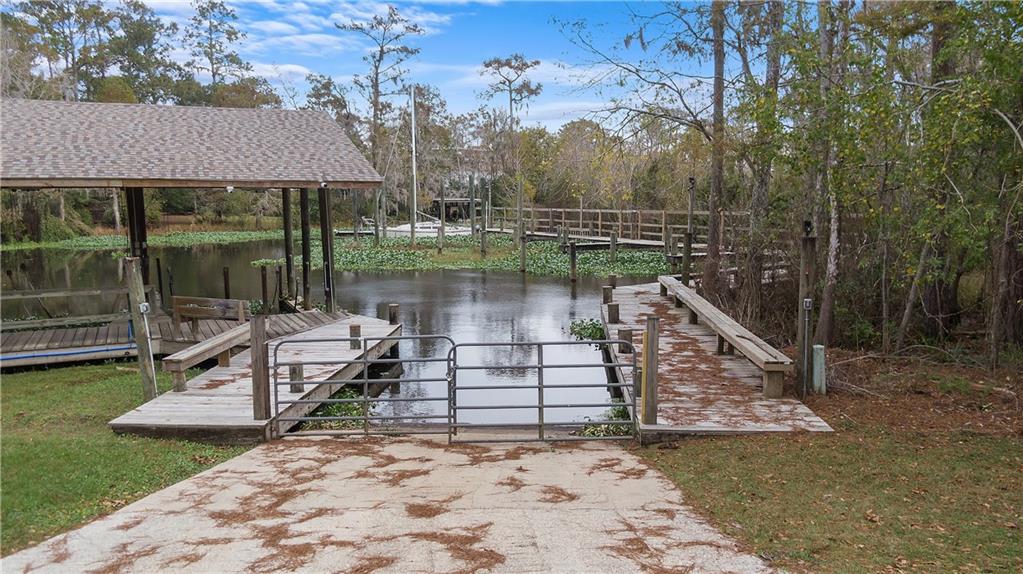 23 BRADY ISLAND Lane