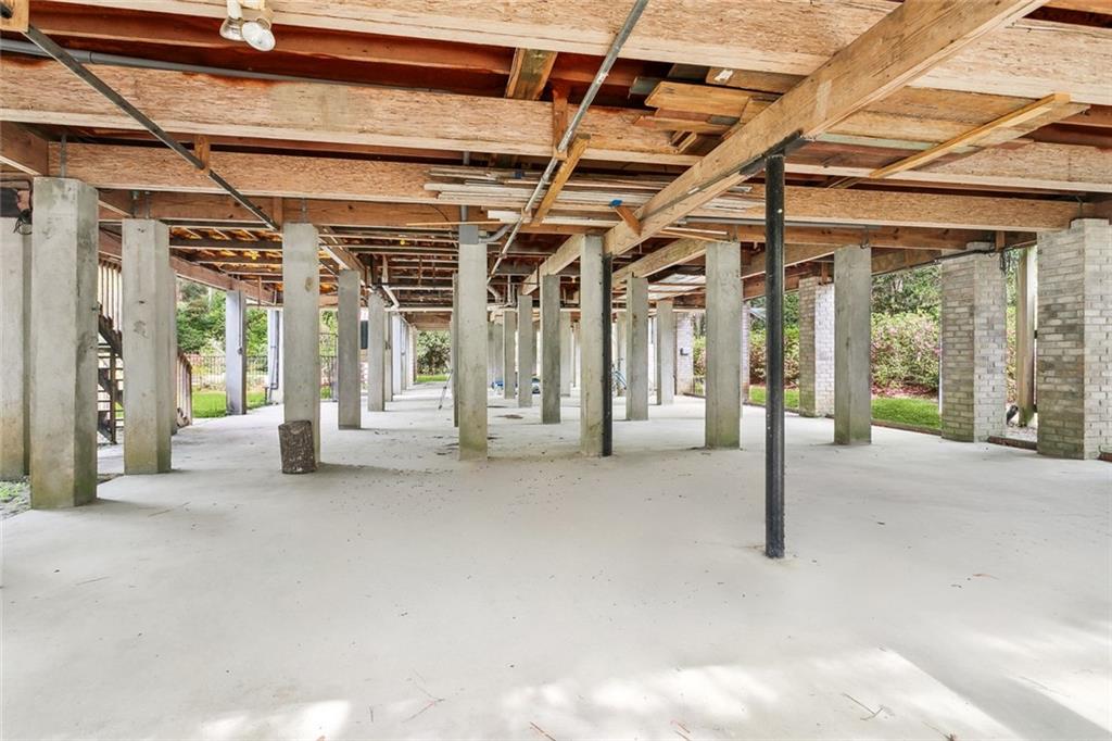 20490 JOHNSEN CROSSING None