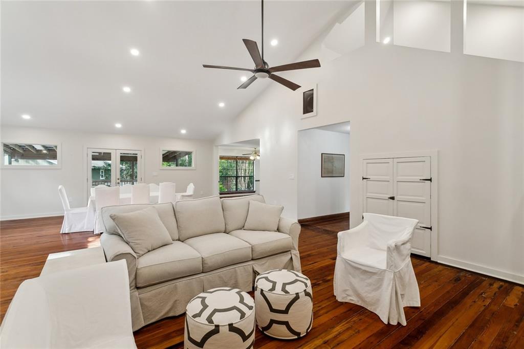 20490 JOHNSEN CROSSING None