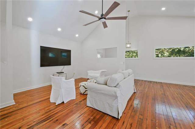 20490 JOHNSEN CROSSING None