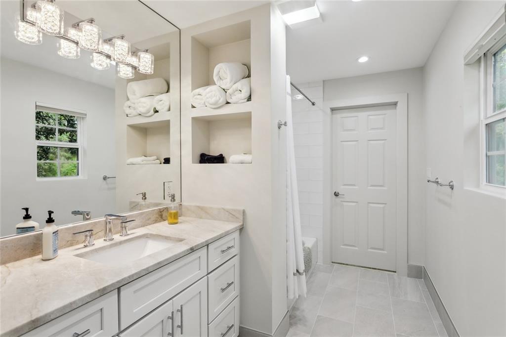 20490 JOHNSEN CROSSING None