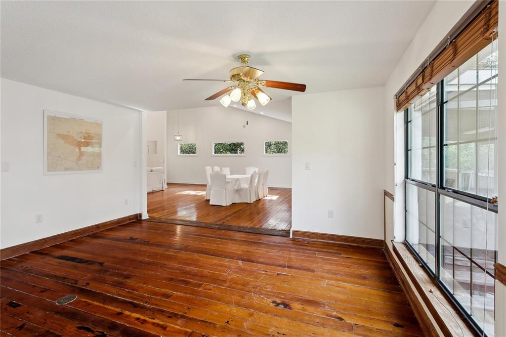 20490 JOHNSEN CROSSING None