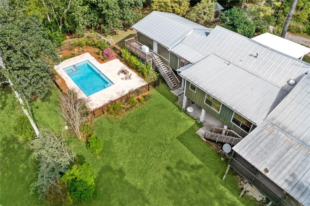 20490 JOHNSEN CROSSING None