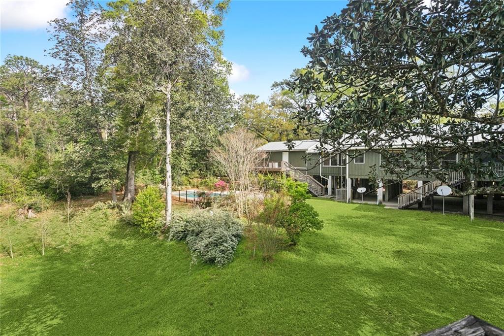 20490 JOHNSEN CROSSING None