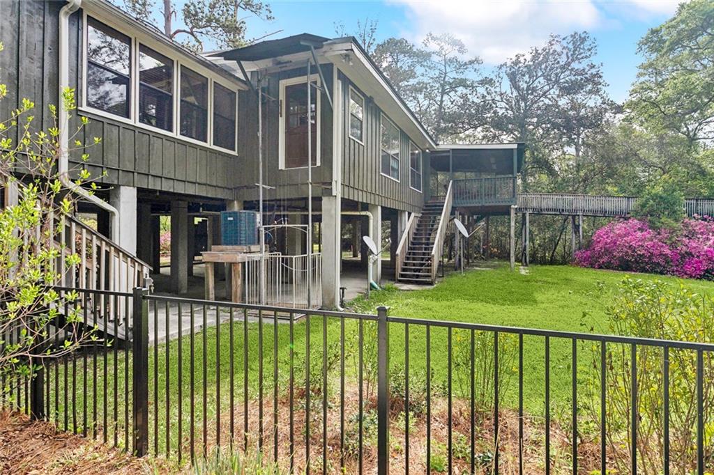 20490 JOHNSEN CROSSING None