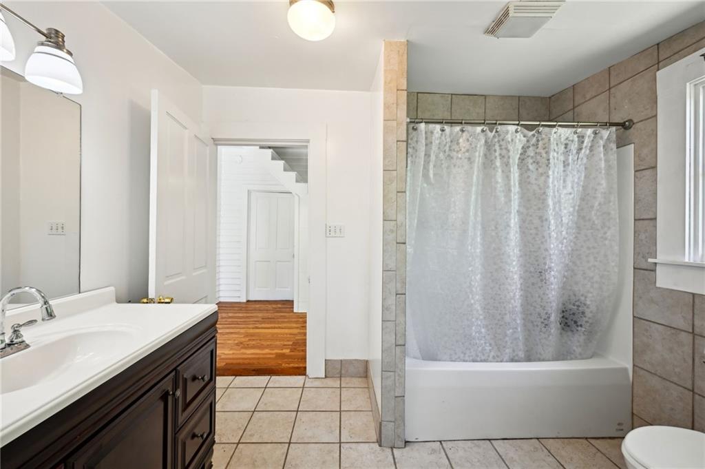 2100 GENERAL PERSHING Street