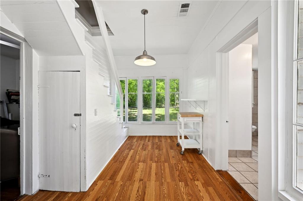 2100 GENERAL PERSHING Street