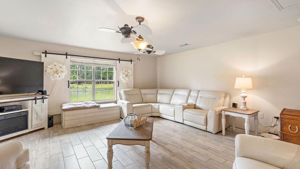 105 MARGUERITE Street