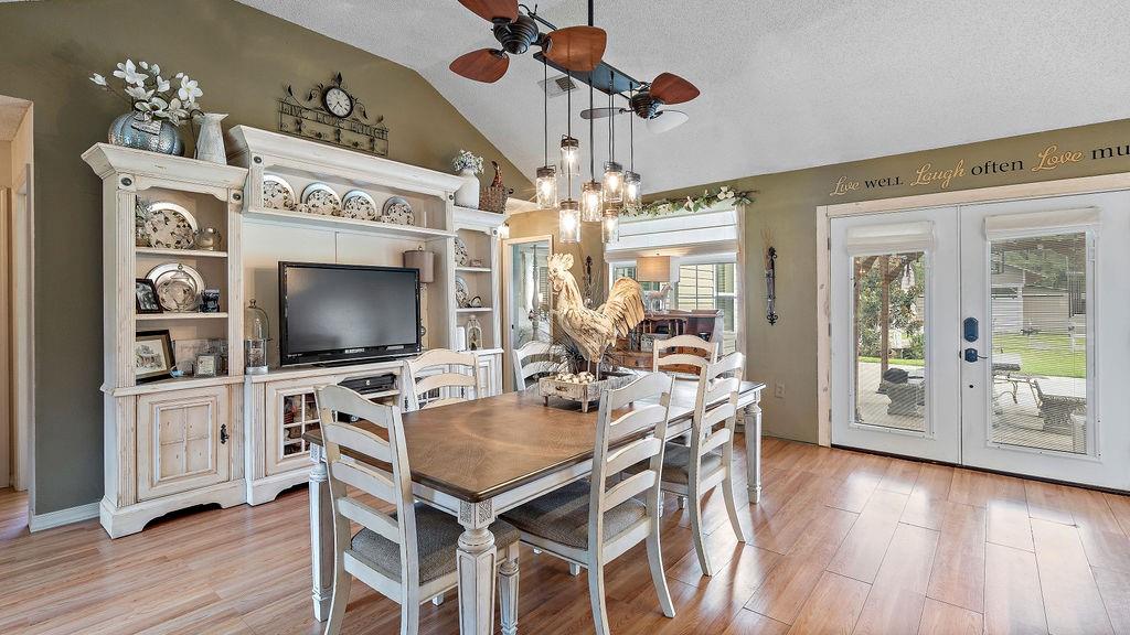 105 MARGUERITE Street