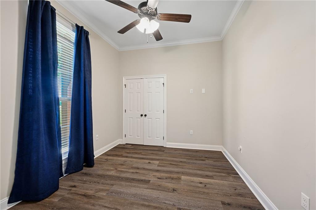 122 HIGHLAND CREST Drive