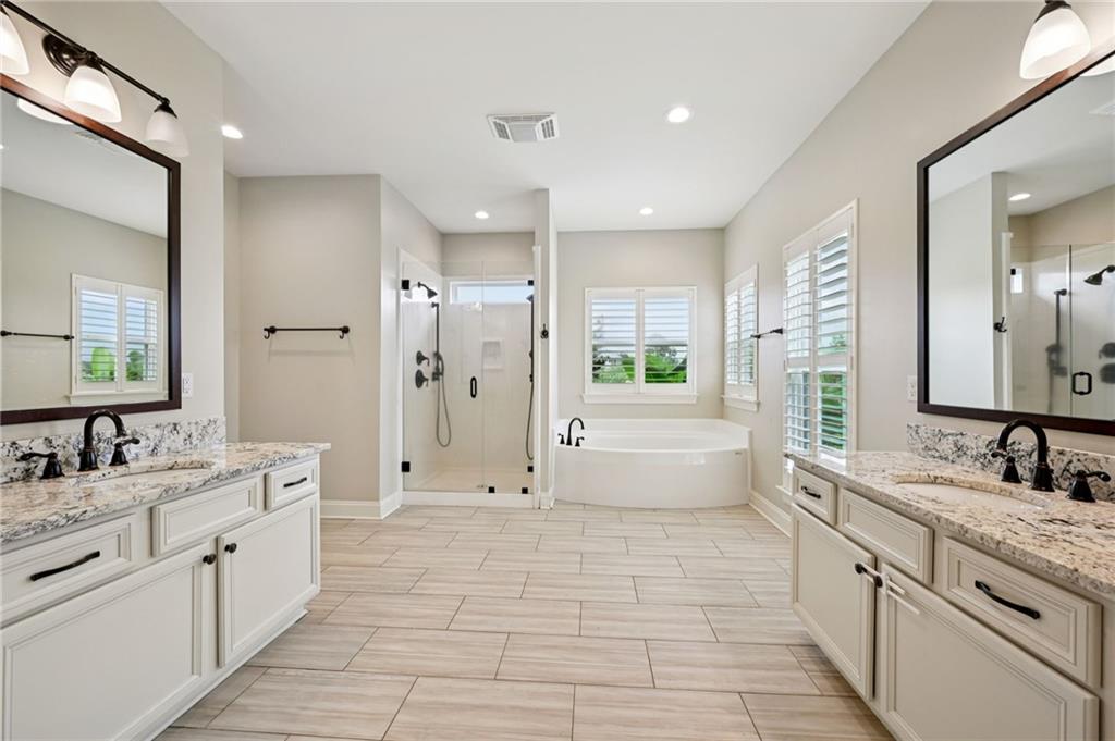 122 HIGHLAND CREST Drive