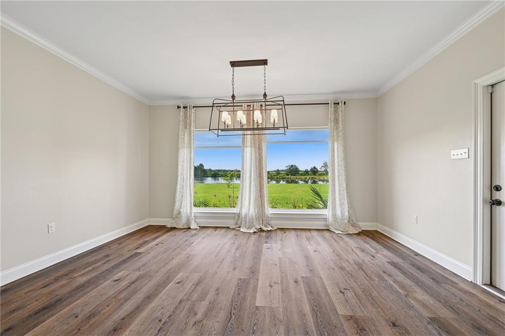 122 HIGHLAND CREST Drive