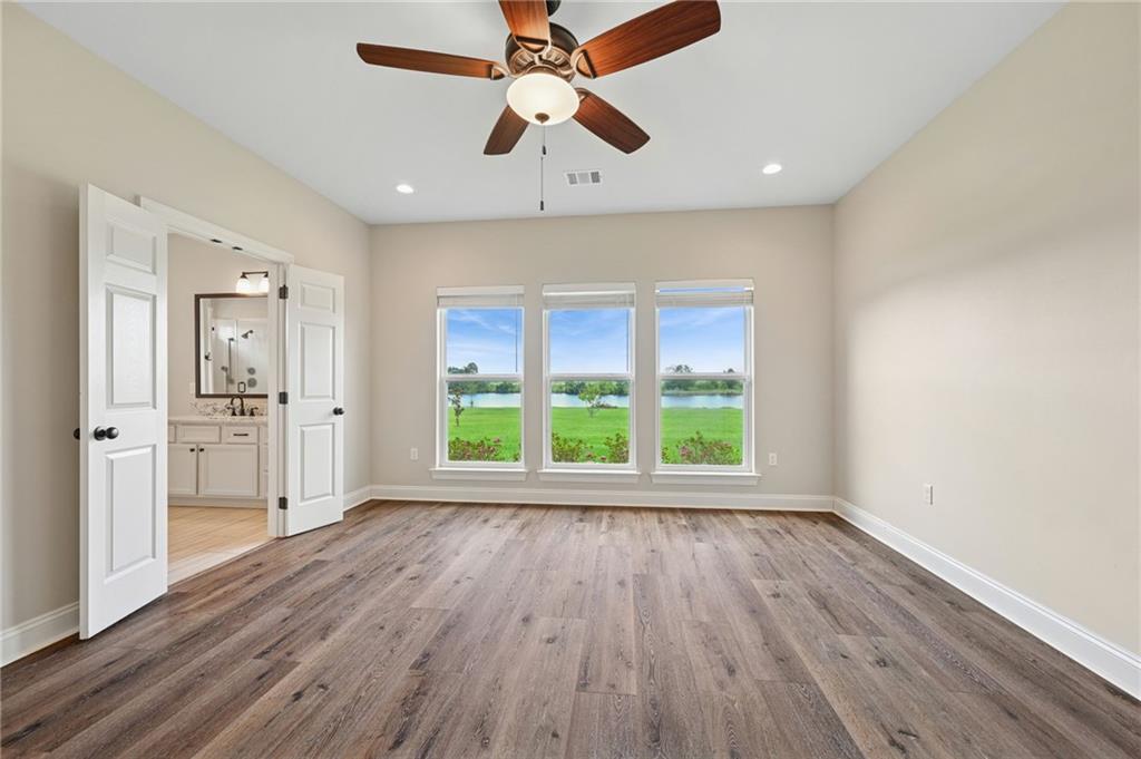 122 HIGHLAND CREST Drive