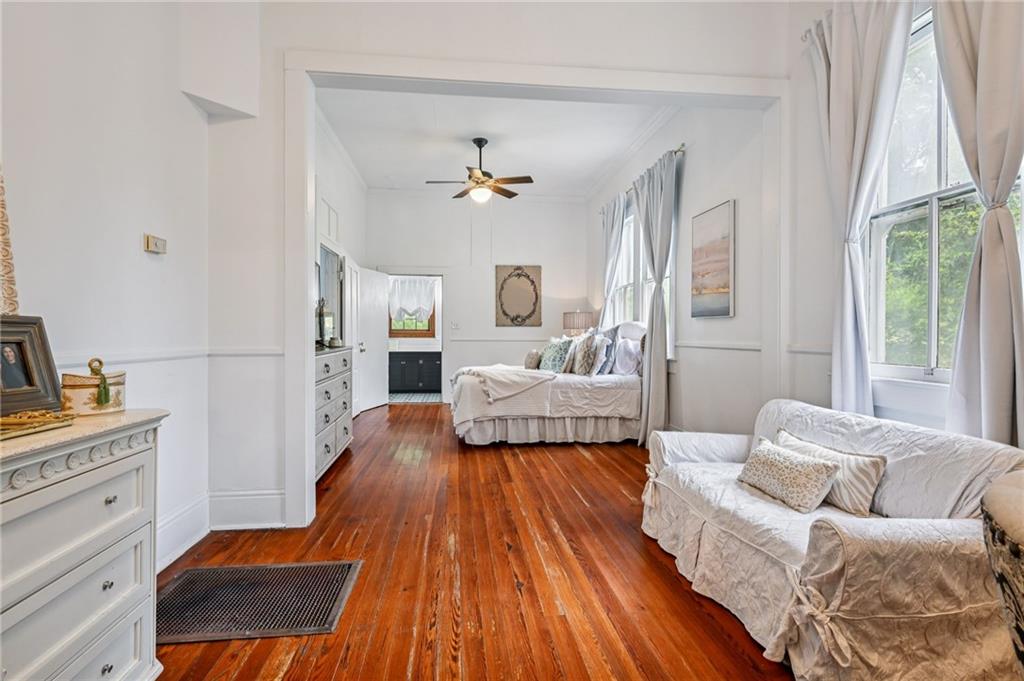 830 S MADISON Street