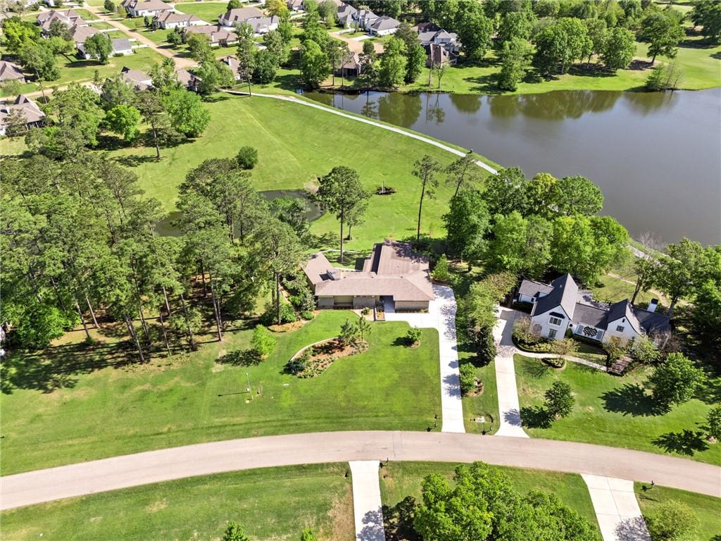 913 CAMPHILL Drive