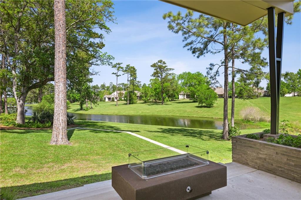 913 CAMPHILL Drive