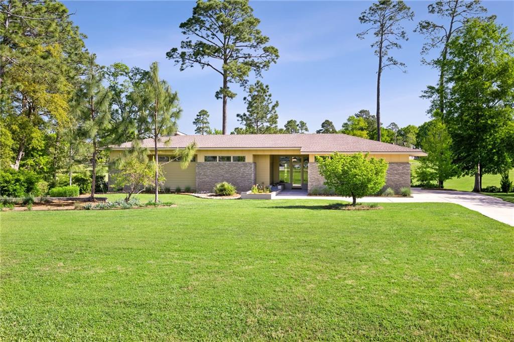 913 CAMPHILL Drive