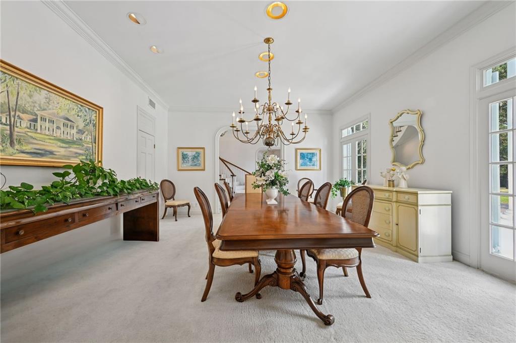 194 BELLE TERRE Boulevard