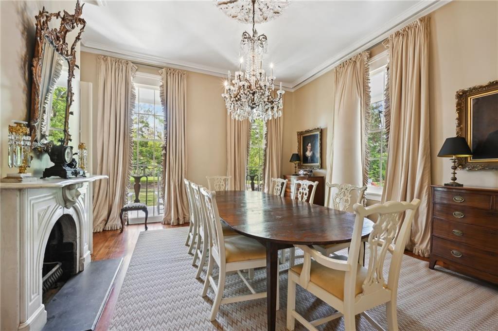 622 S AMERICA Street