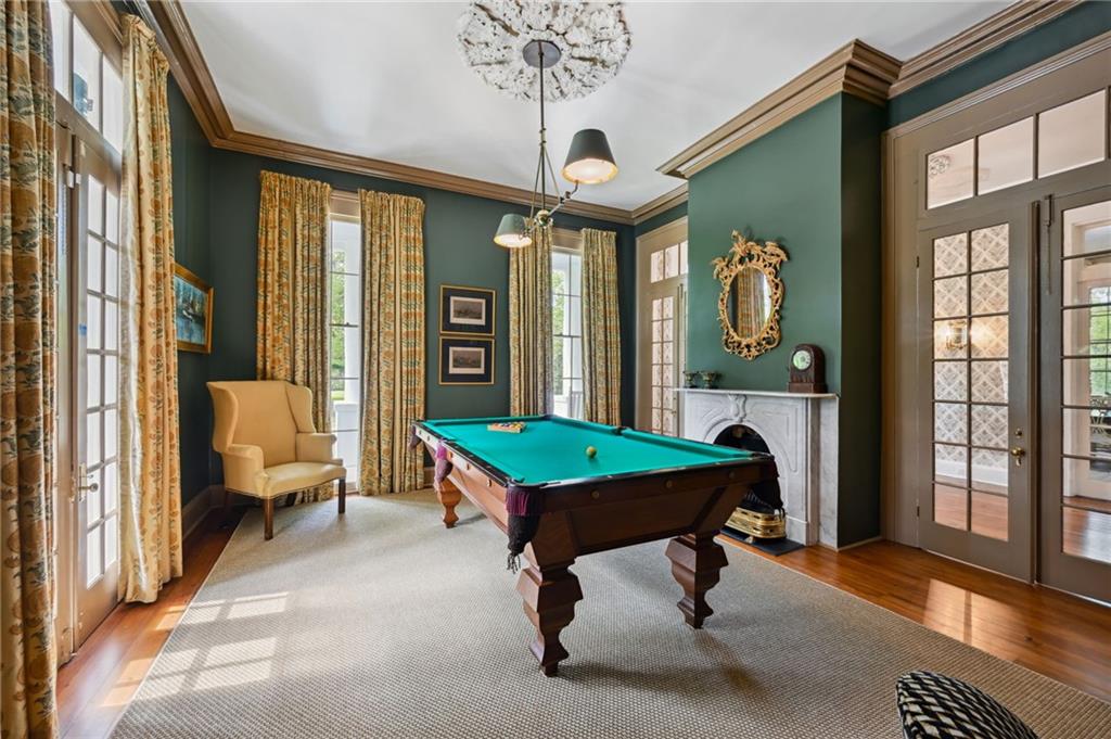 622 S AMERICA Street