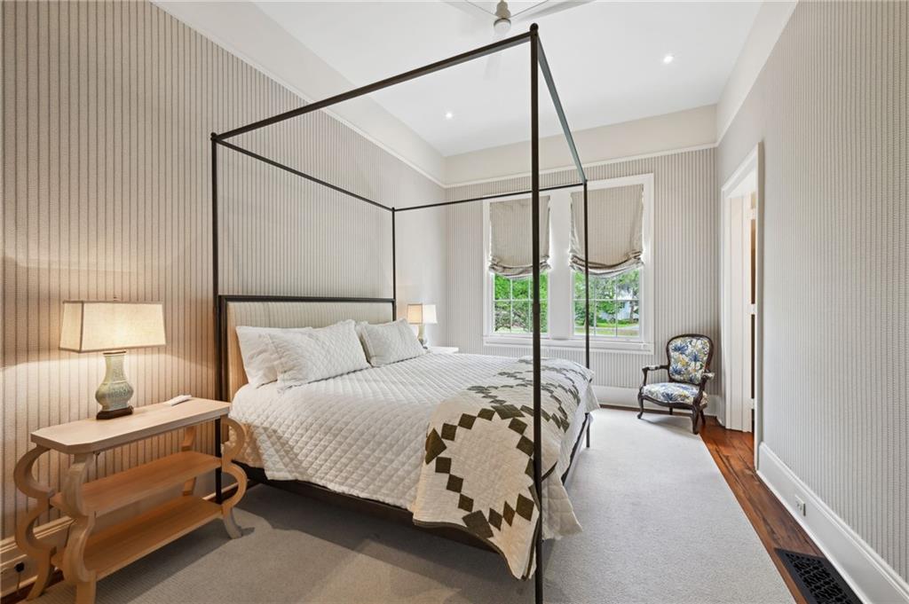 622 S AMERICA Street