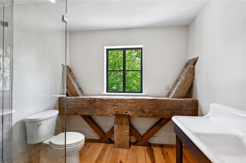 622 S AMERICA Street