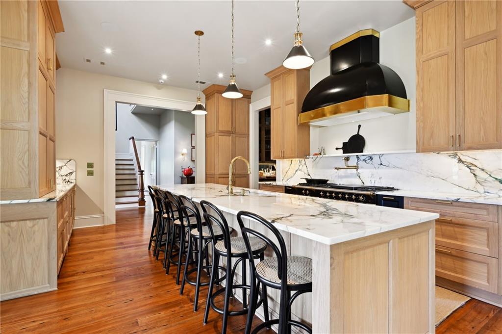 622 S AMERICA Street