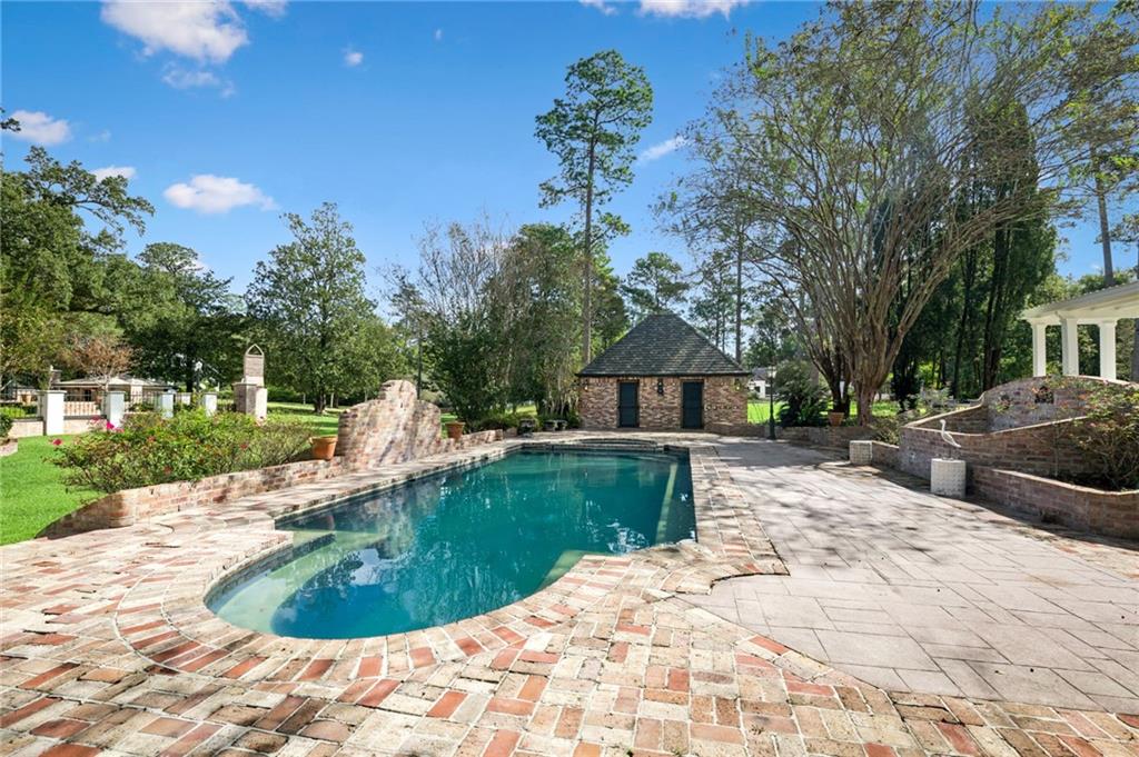 1218 FOUNDERS Drive