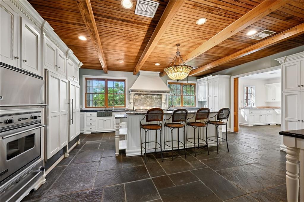 1218 FOUNDERS Drive