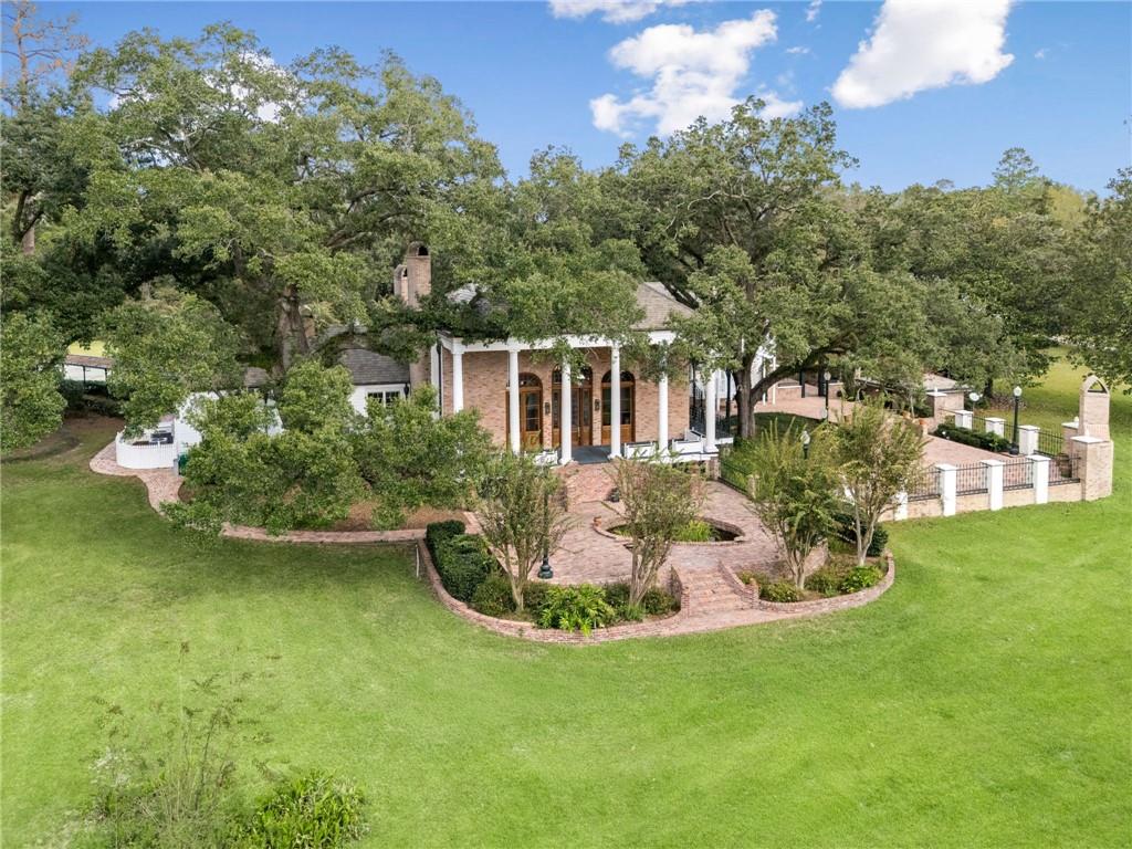 1218 FOUNDERS Drive