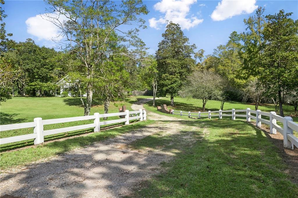 1218 FOUNDERS Drive