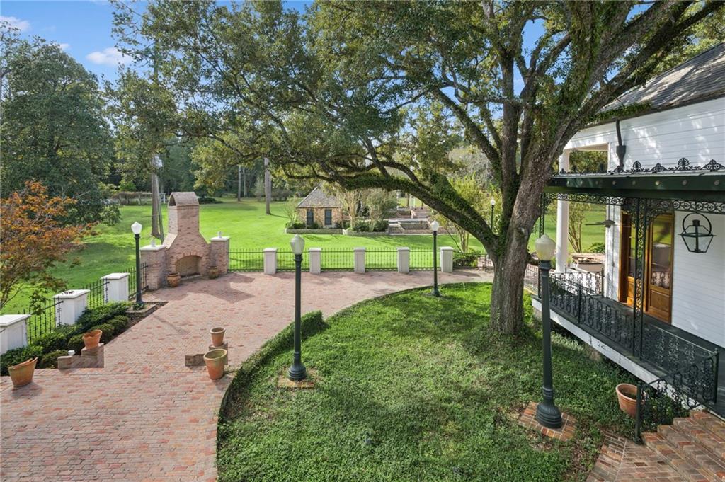 1218 FOUNDERS Drive