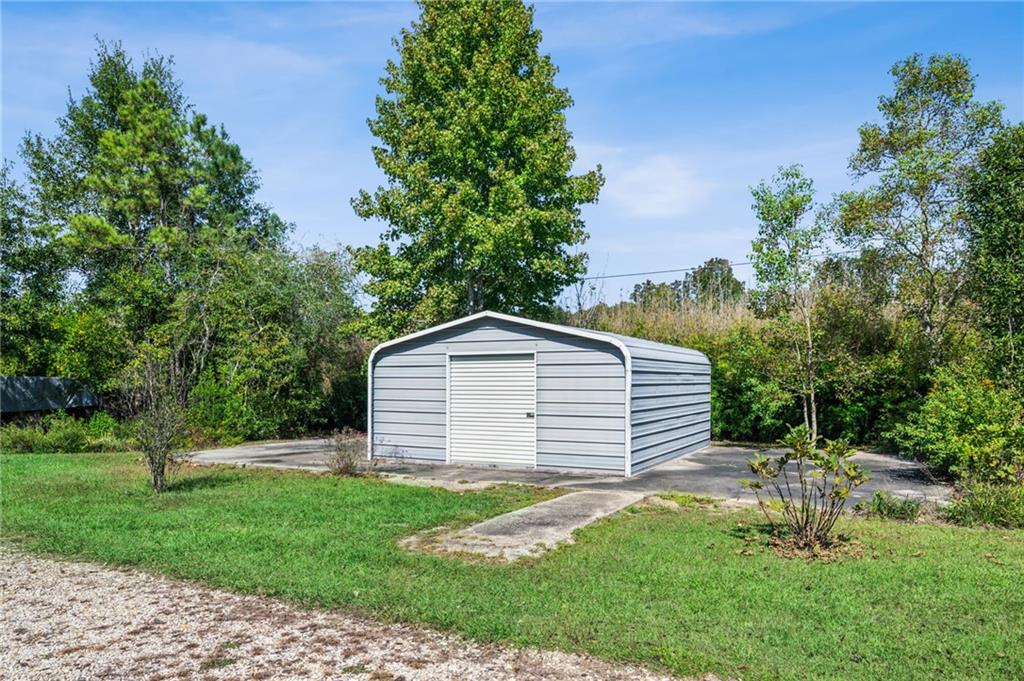 22095 HIGHWAY 40 Highway