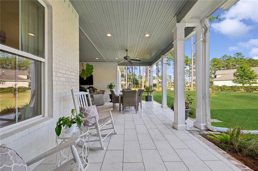 972 CAMPHILL Drive